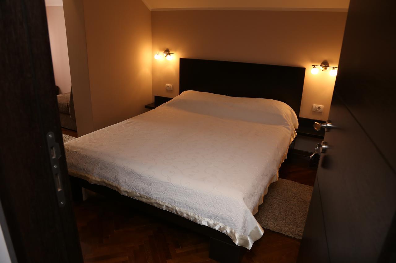 B&B Park Sremcica Extérieur photo